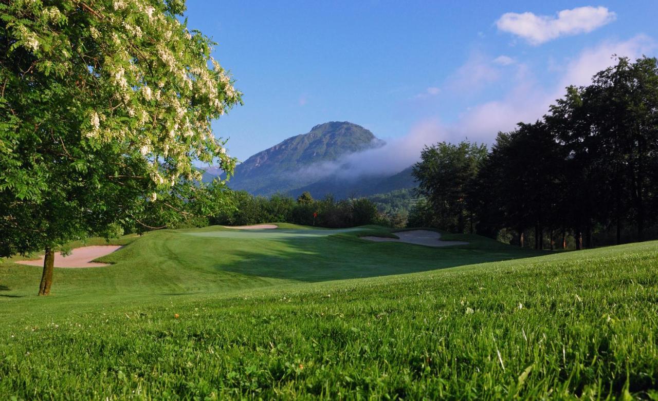 The Golf Club Guest house *