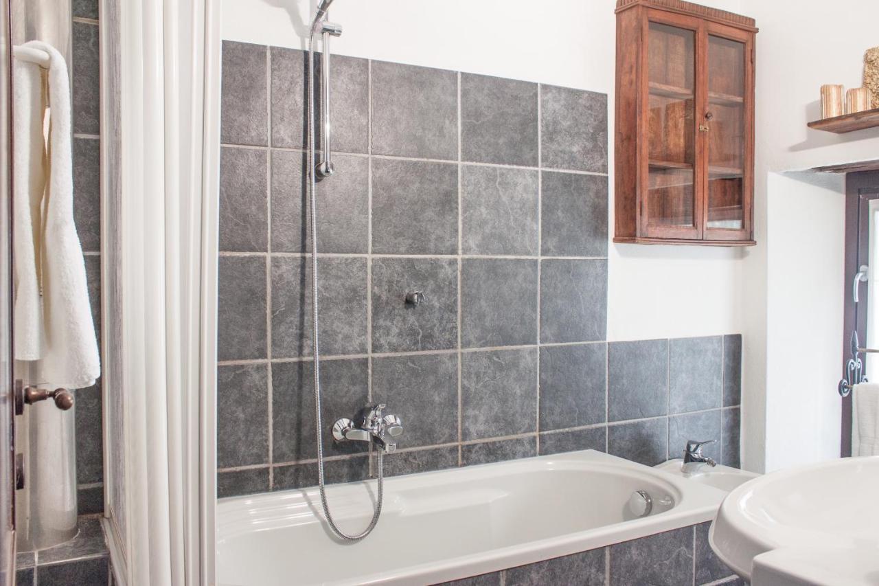 Apartment Paradise At The Pier Of - The House Of Travelers Brienno