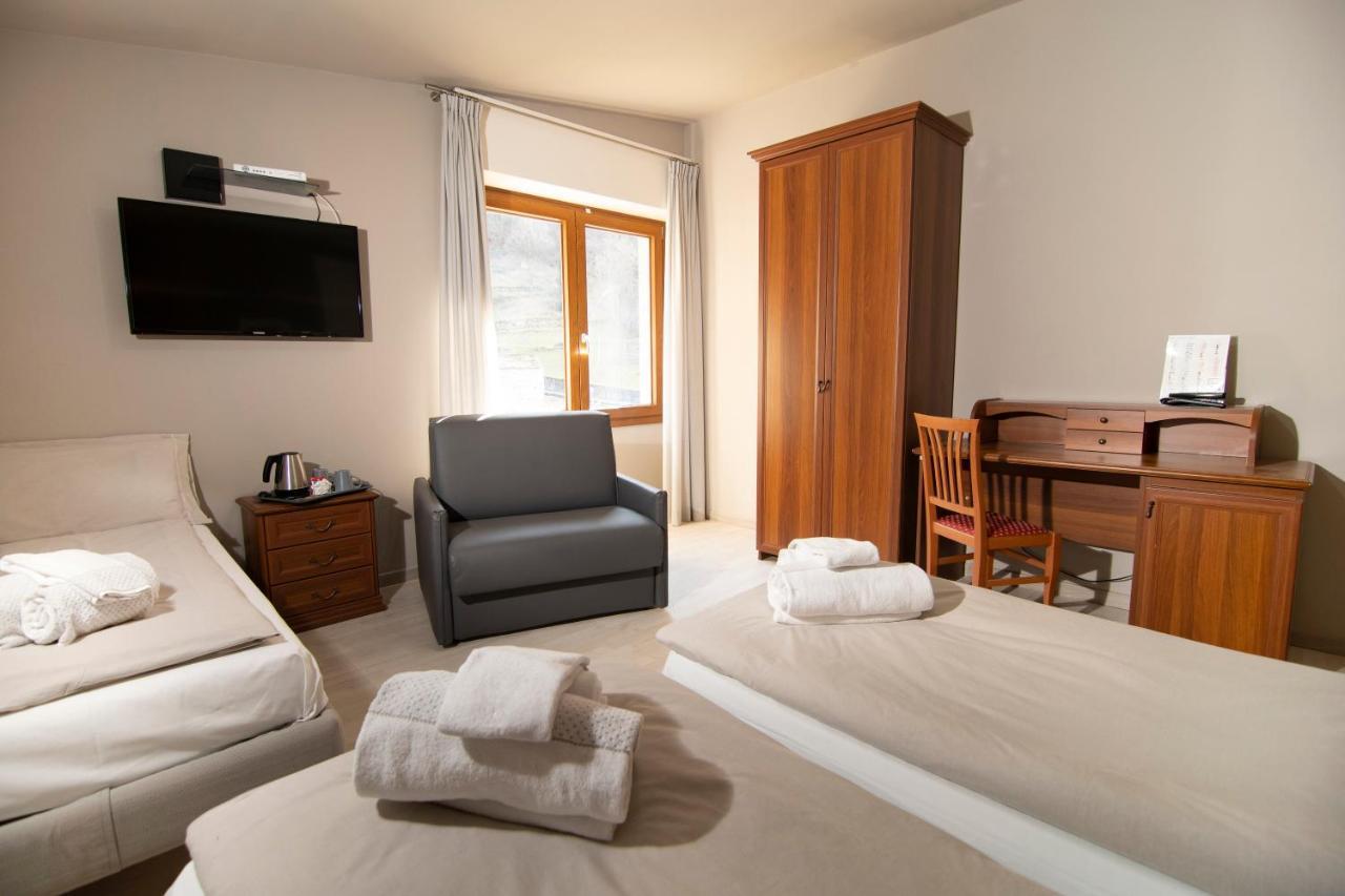 Saligari Hotel 3*