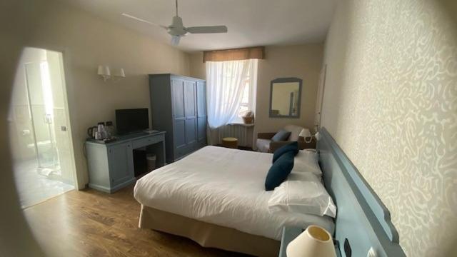 Aurora Hotel 3*