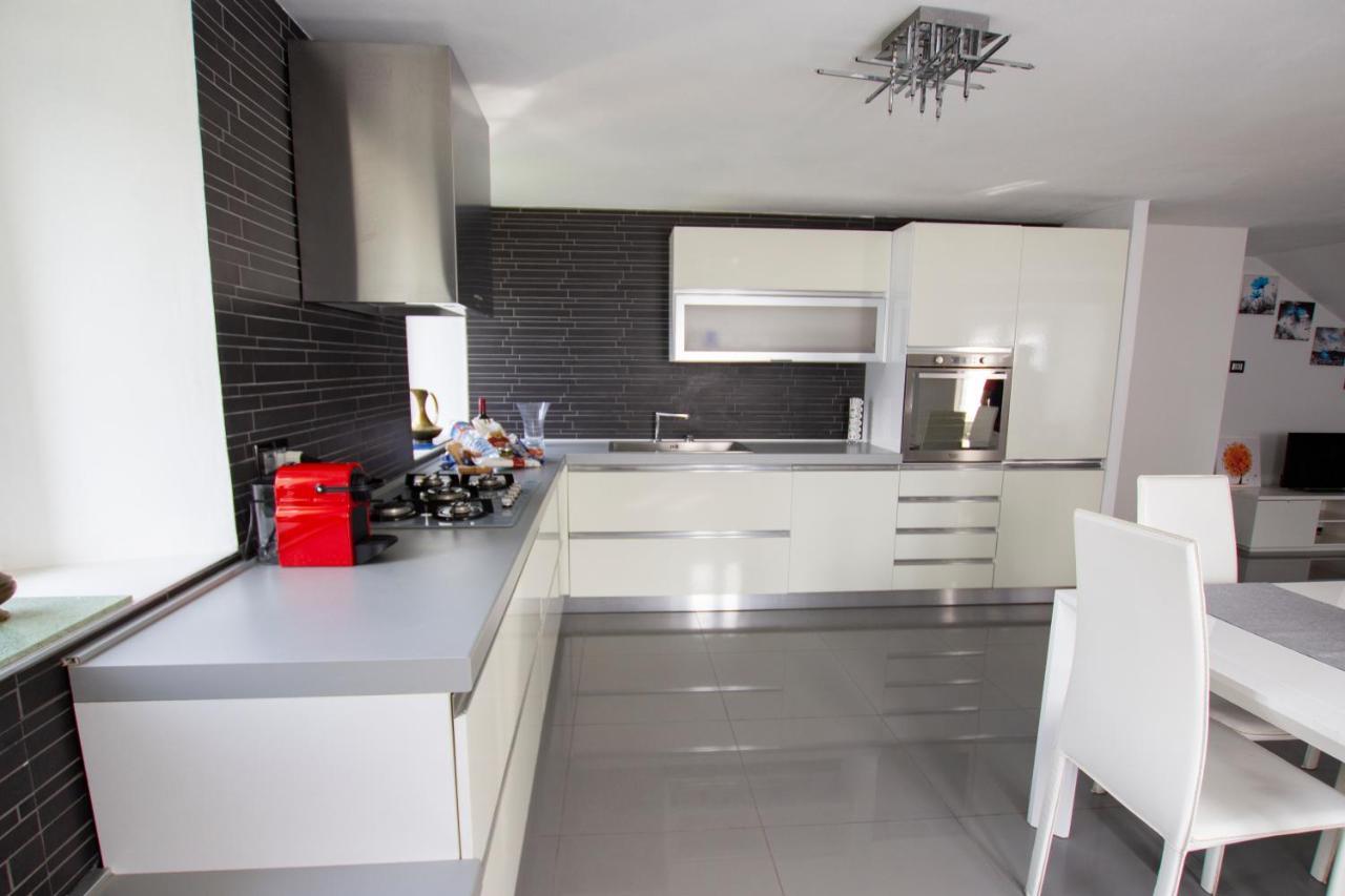 Ca' Lisa E Sofia Apartment *