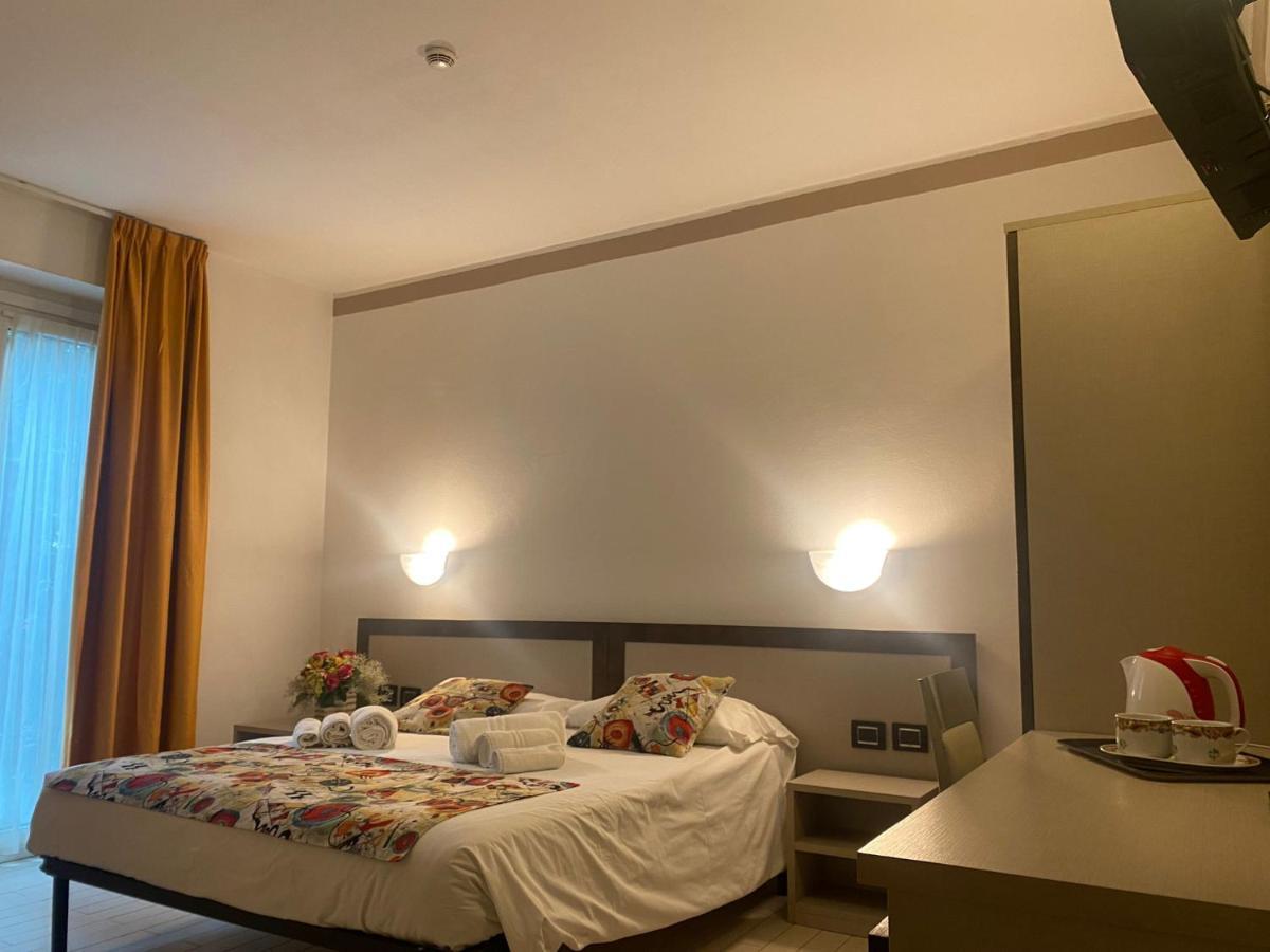 Di Hotel