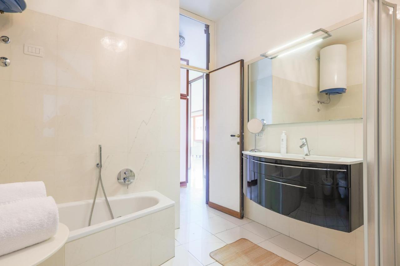 Piazza Cavour View - Bymyhomeincomo