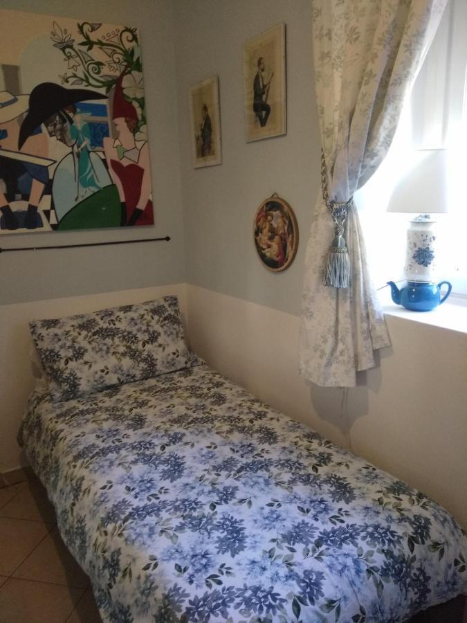 Cozy Single In A Period Property