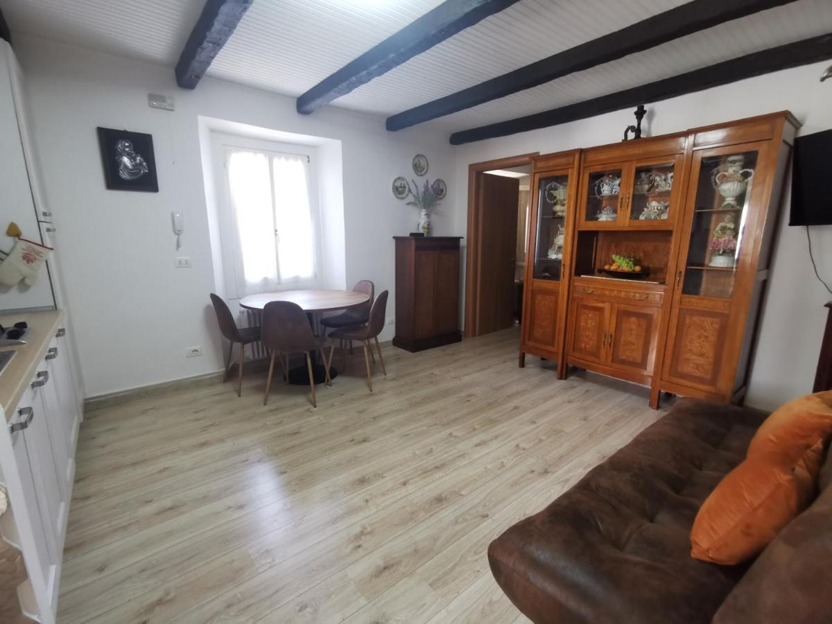 With Parking Near The Historical Center Appartamento *