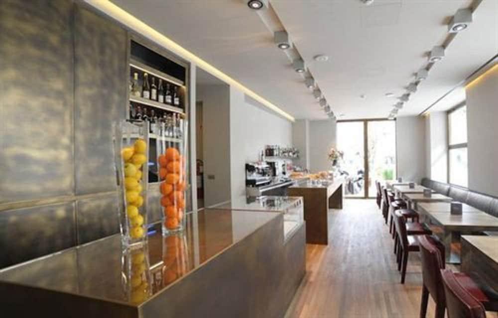 Posta Design Hotel 3*