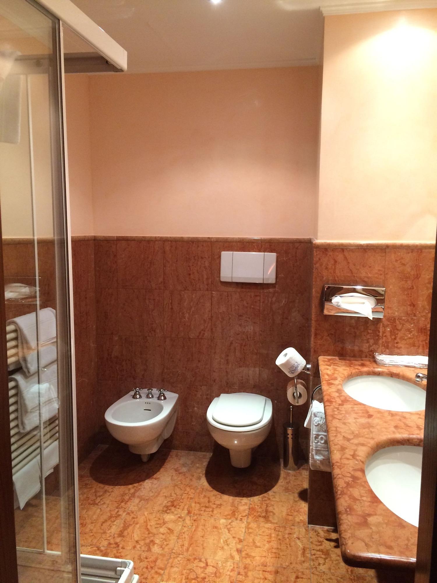 Hotel Le Due Corti Como