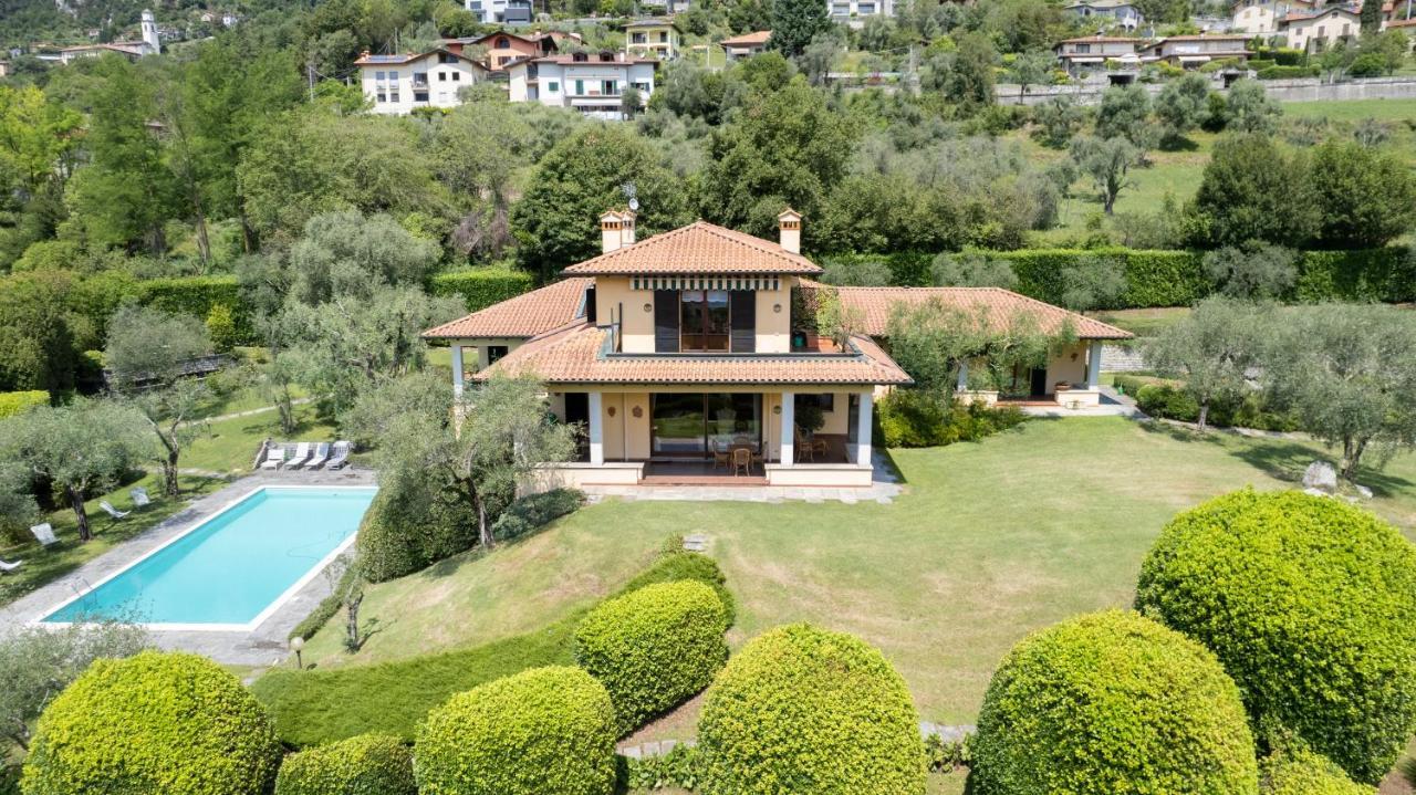 Lakeview Olive Trees - Pool And Covered Parking Villa *