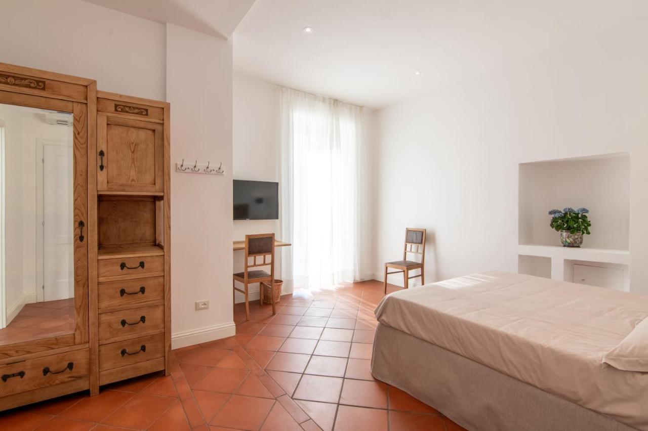Bed & Breakfast Eden Jacuzzi Pool