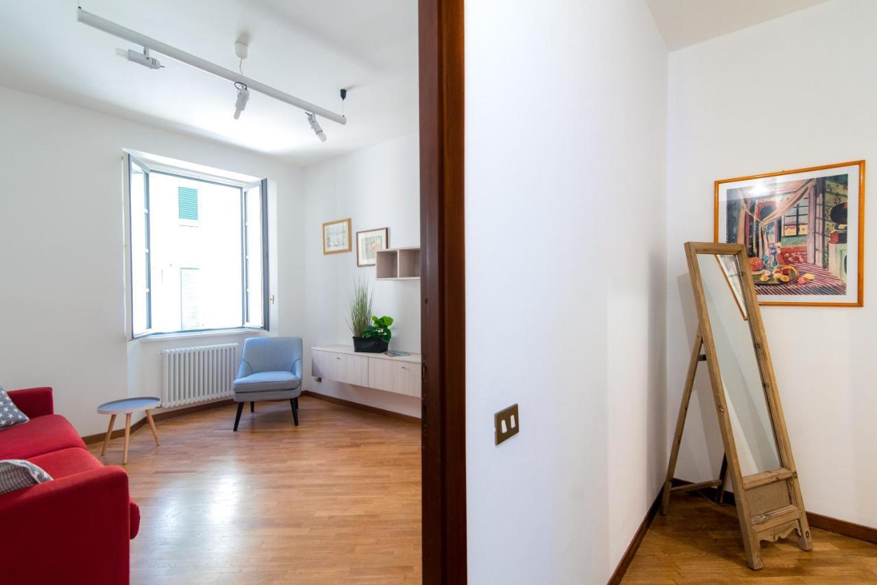 Center - The House Of Travelers Apartment