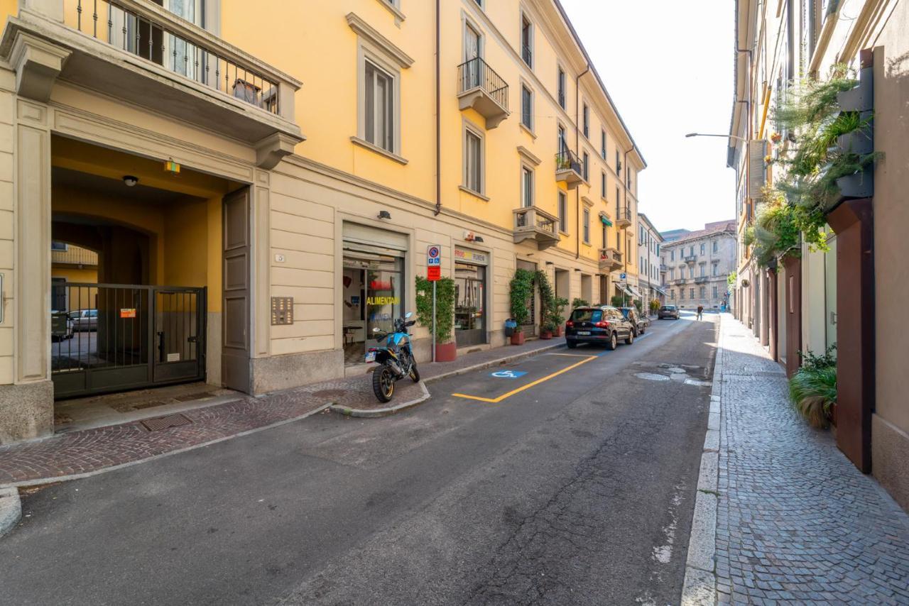 Modern At Via Carloni By Wonderful Italy * Como