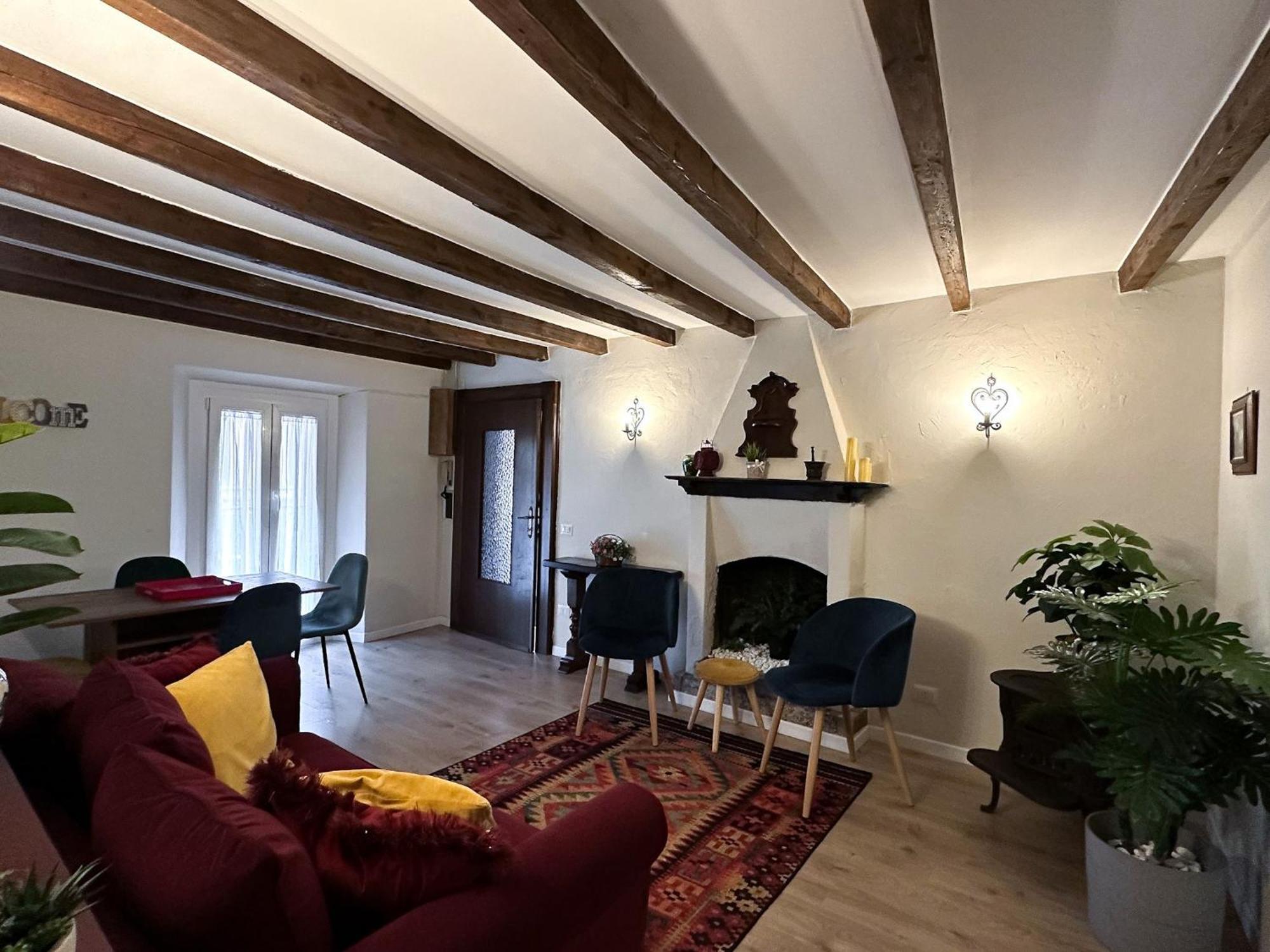 Dimora Romantica Apartment *