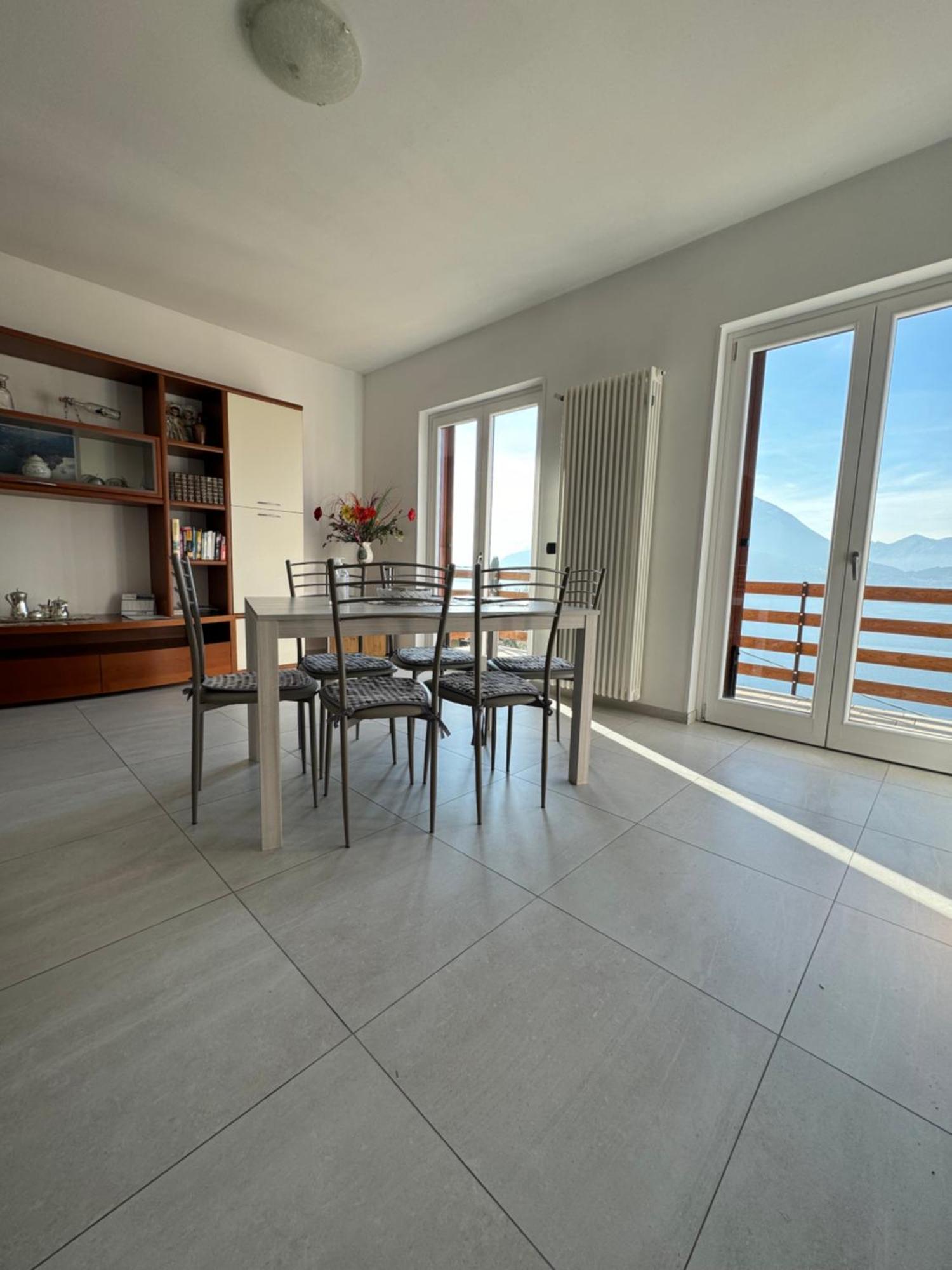 Bianca Apartment Varenna
