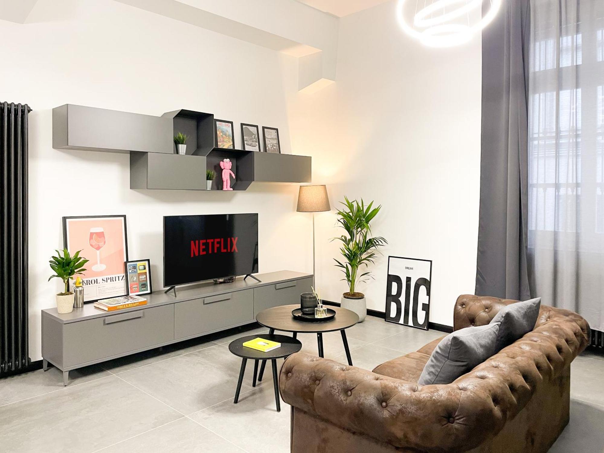 Diaz Novantuno - Luxury Center Apartment
