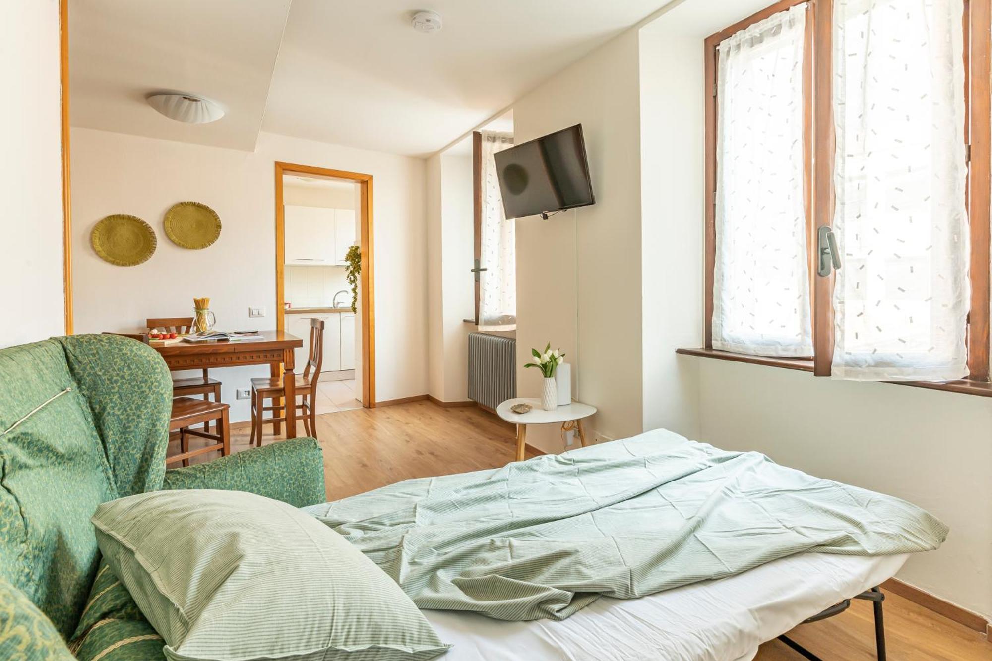 Apartment Duomo & Station - Self Check-in & Access Como
