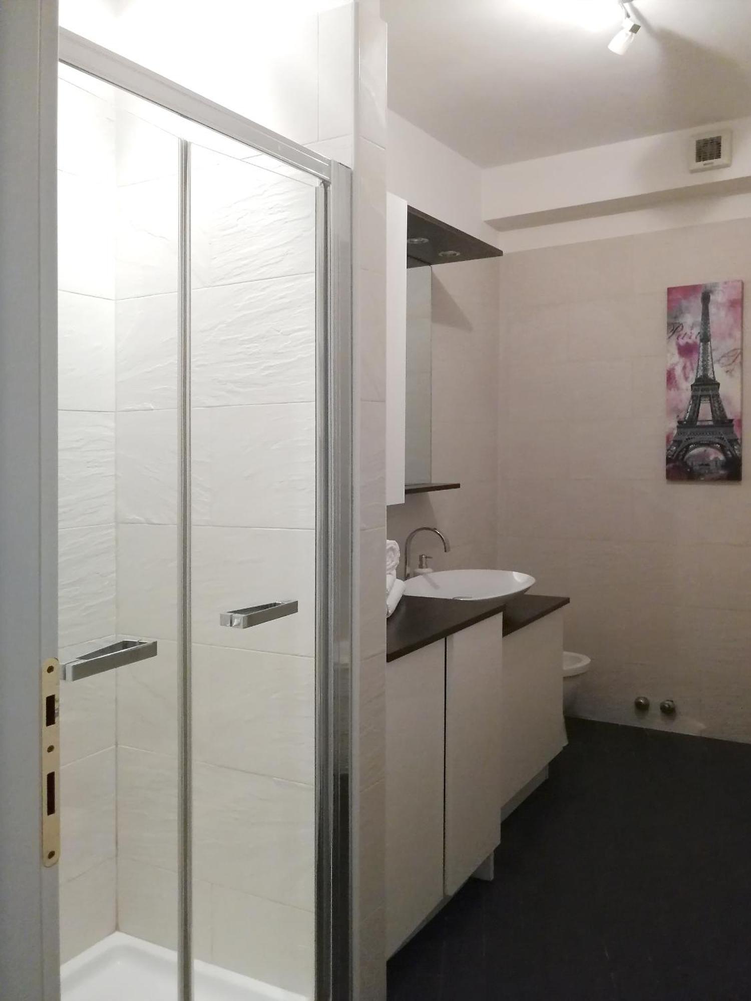 Apartment Fm *