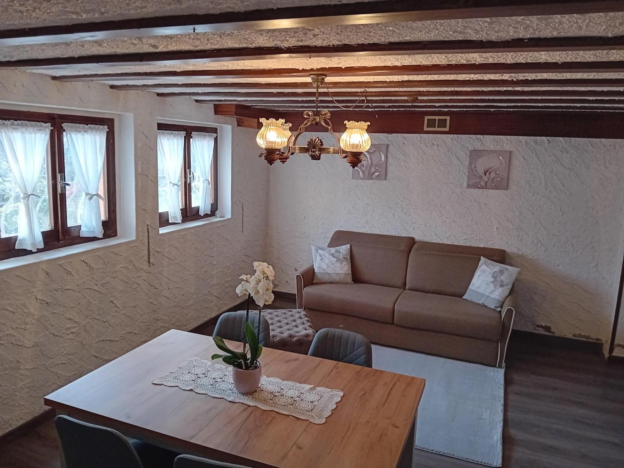 Antica Casa Di Lea Apartment