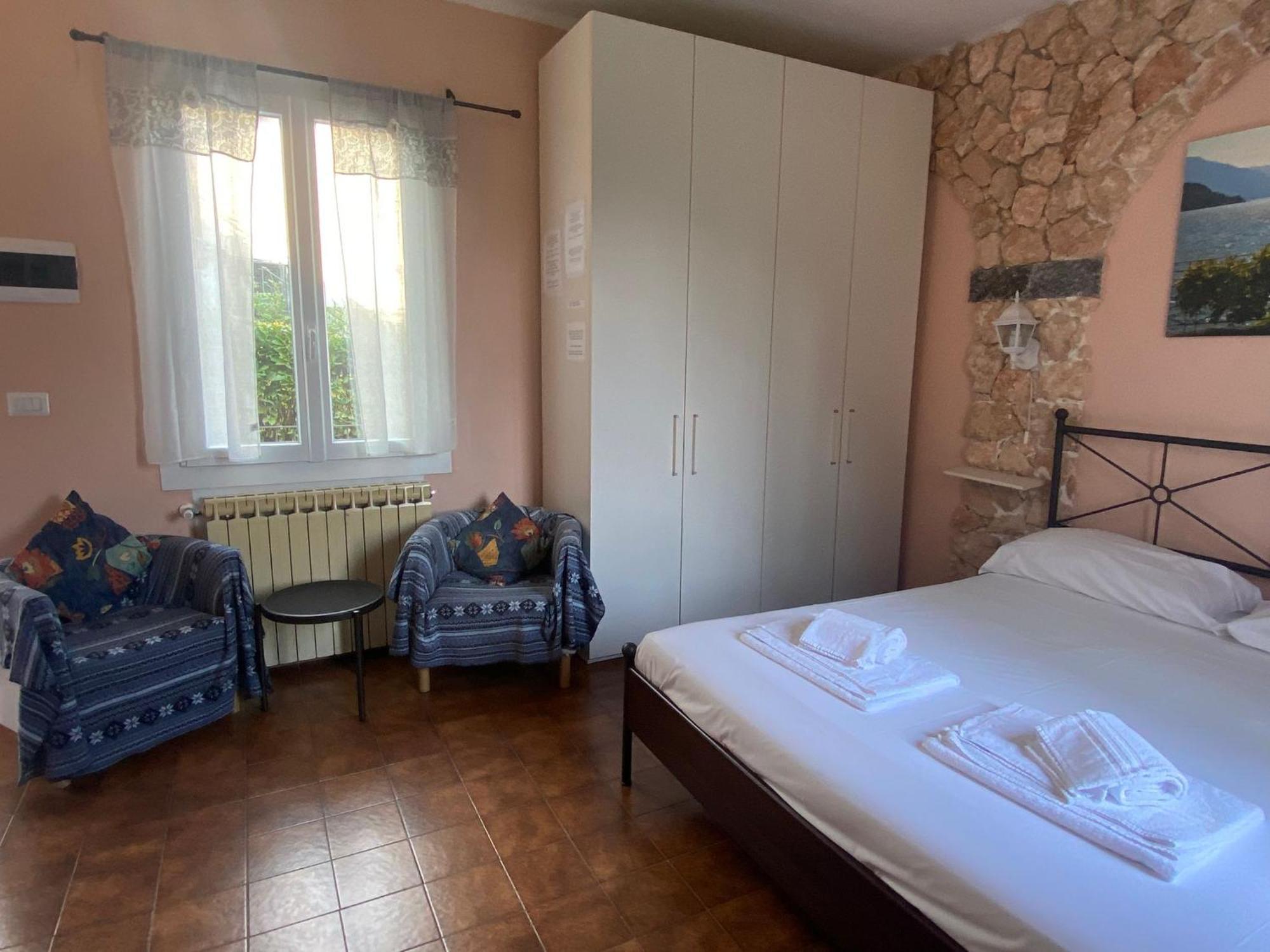 The Lovers - Independent Little House With Garden Holiday home