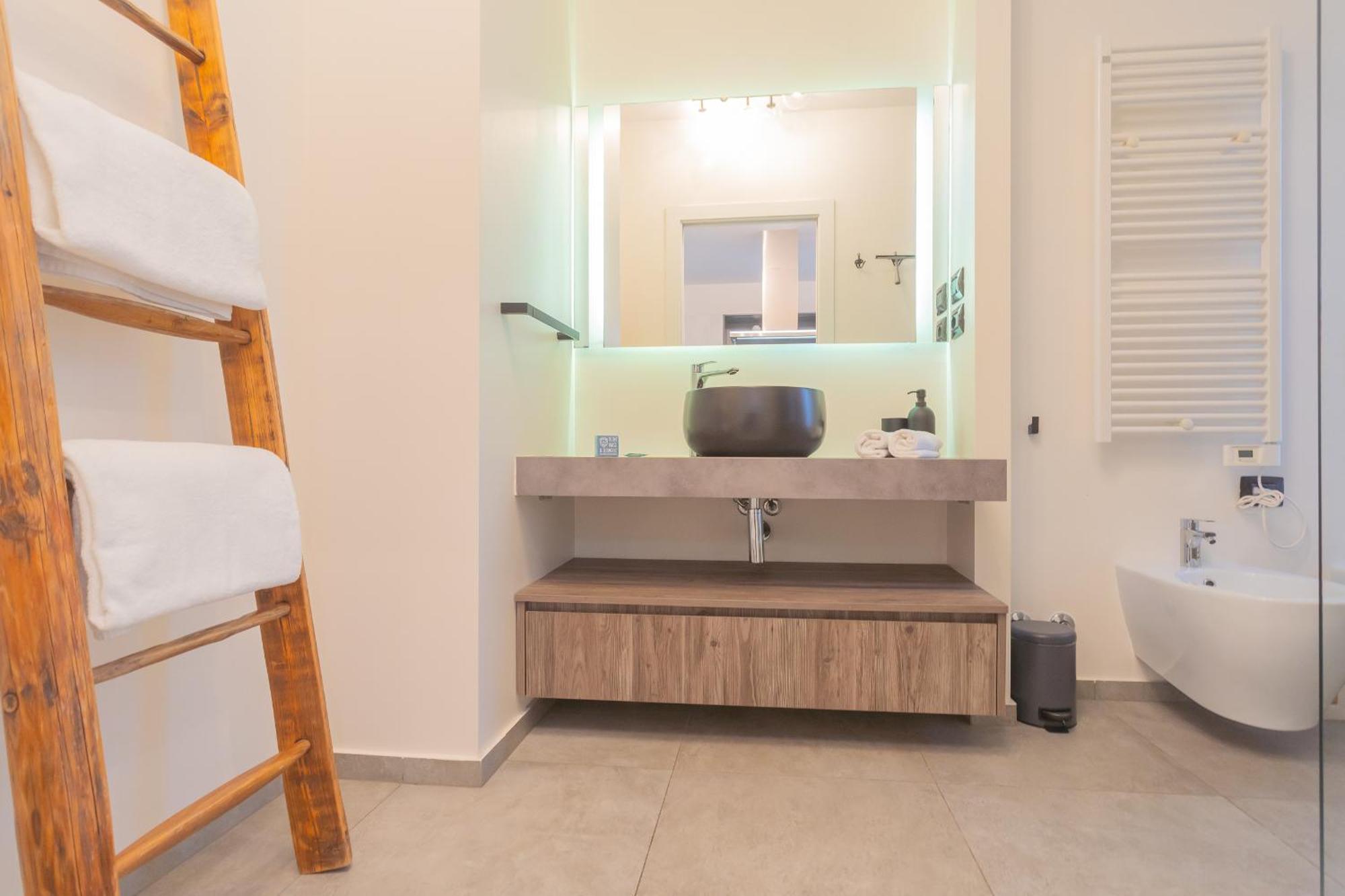 Enchanted - By Rent Apartment Como