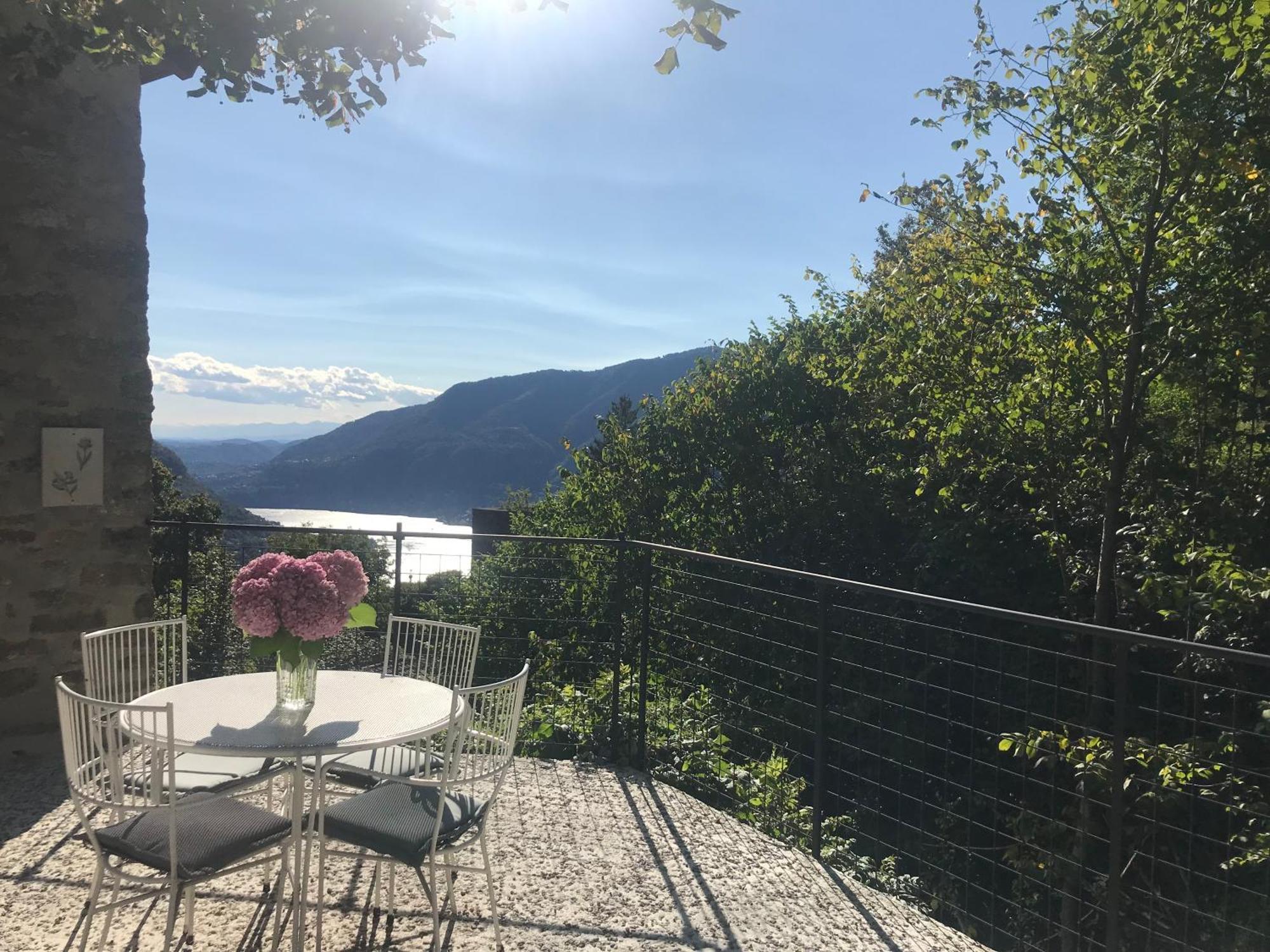 Casa 1000fiori Faggeto Lario