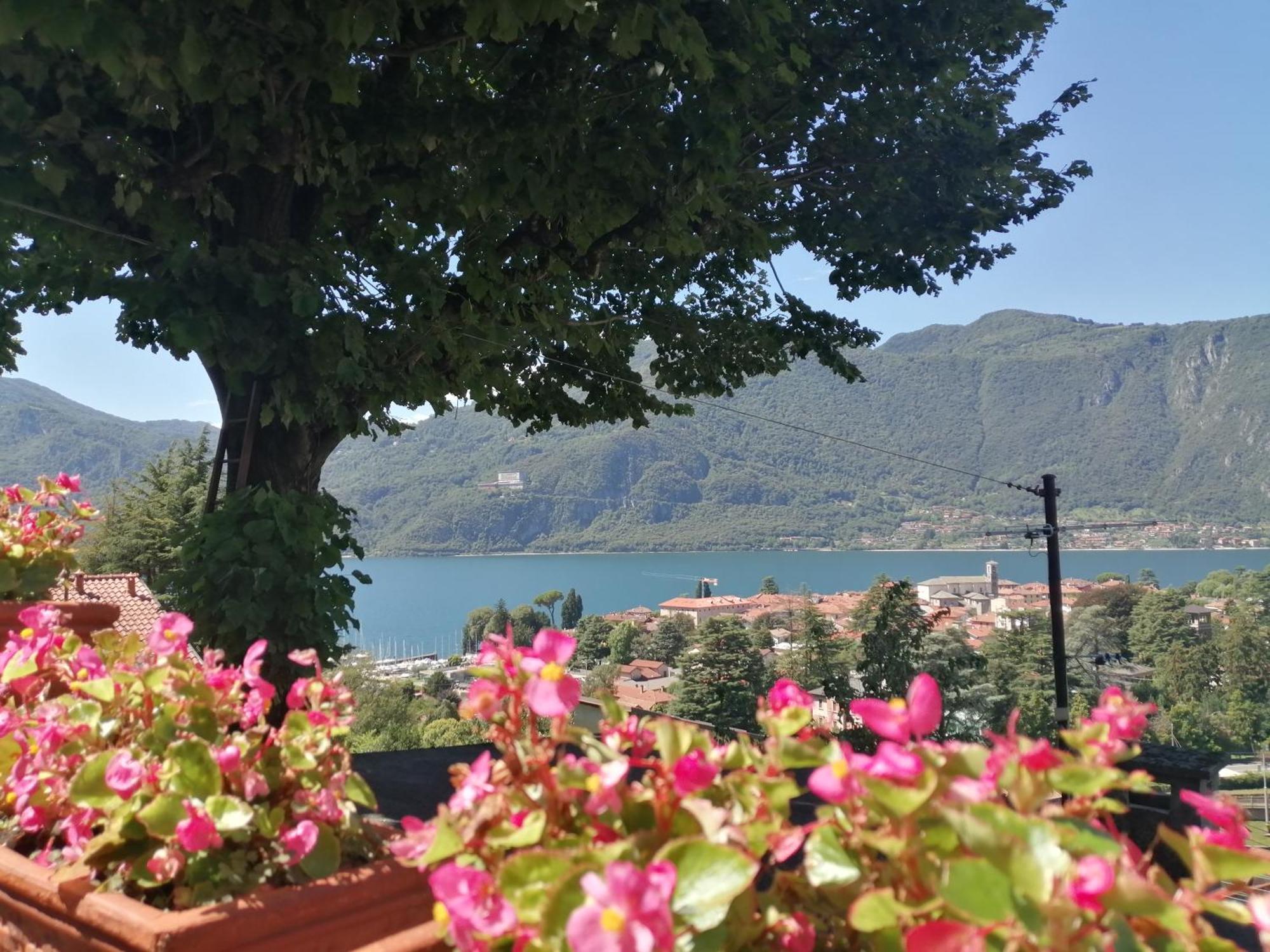 Holiday home And Guzzi View -