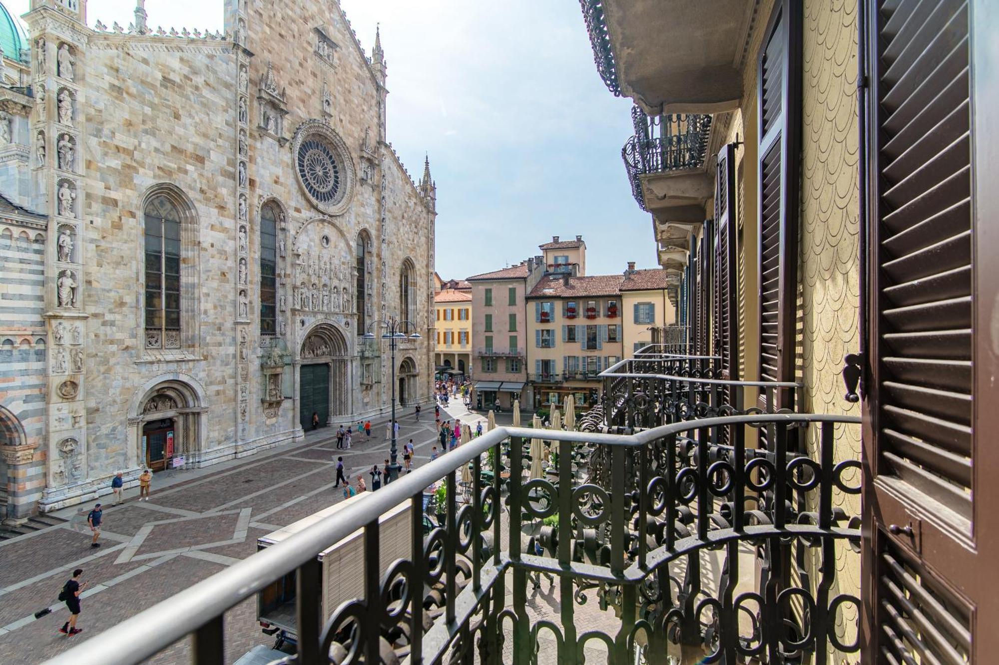 Dome's Magic - The House Of Travelers Apartment Como