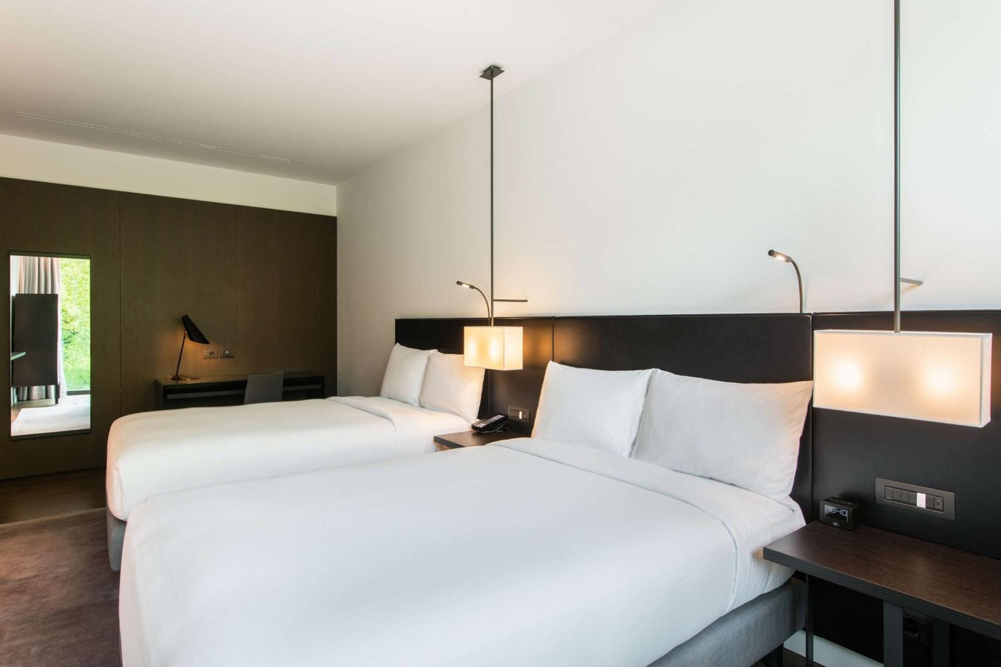 Hilton Hotel 4*