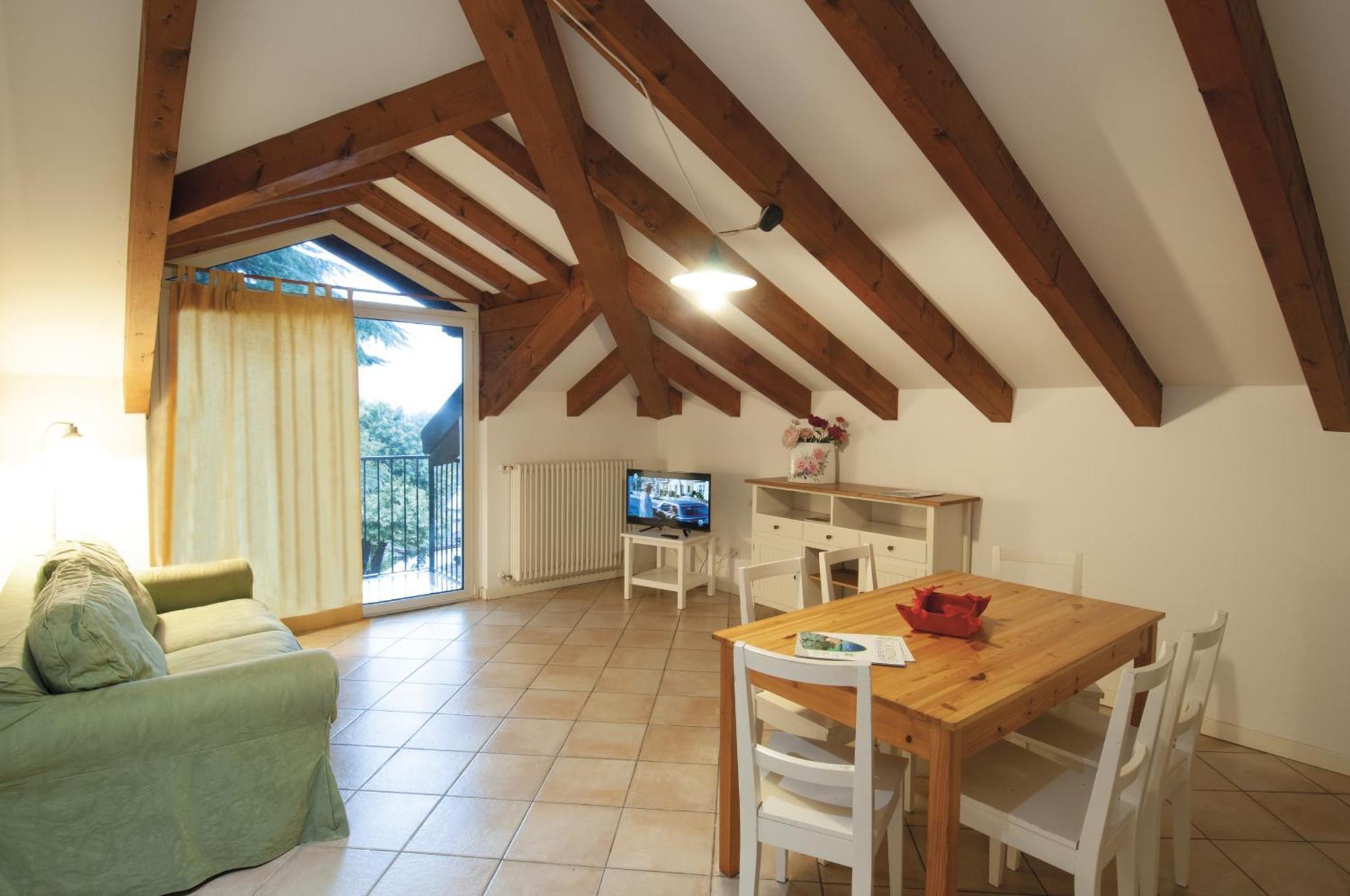Village Aparthotel Colico