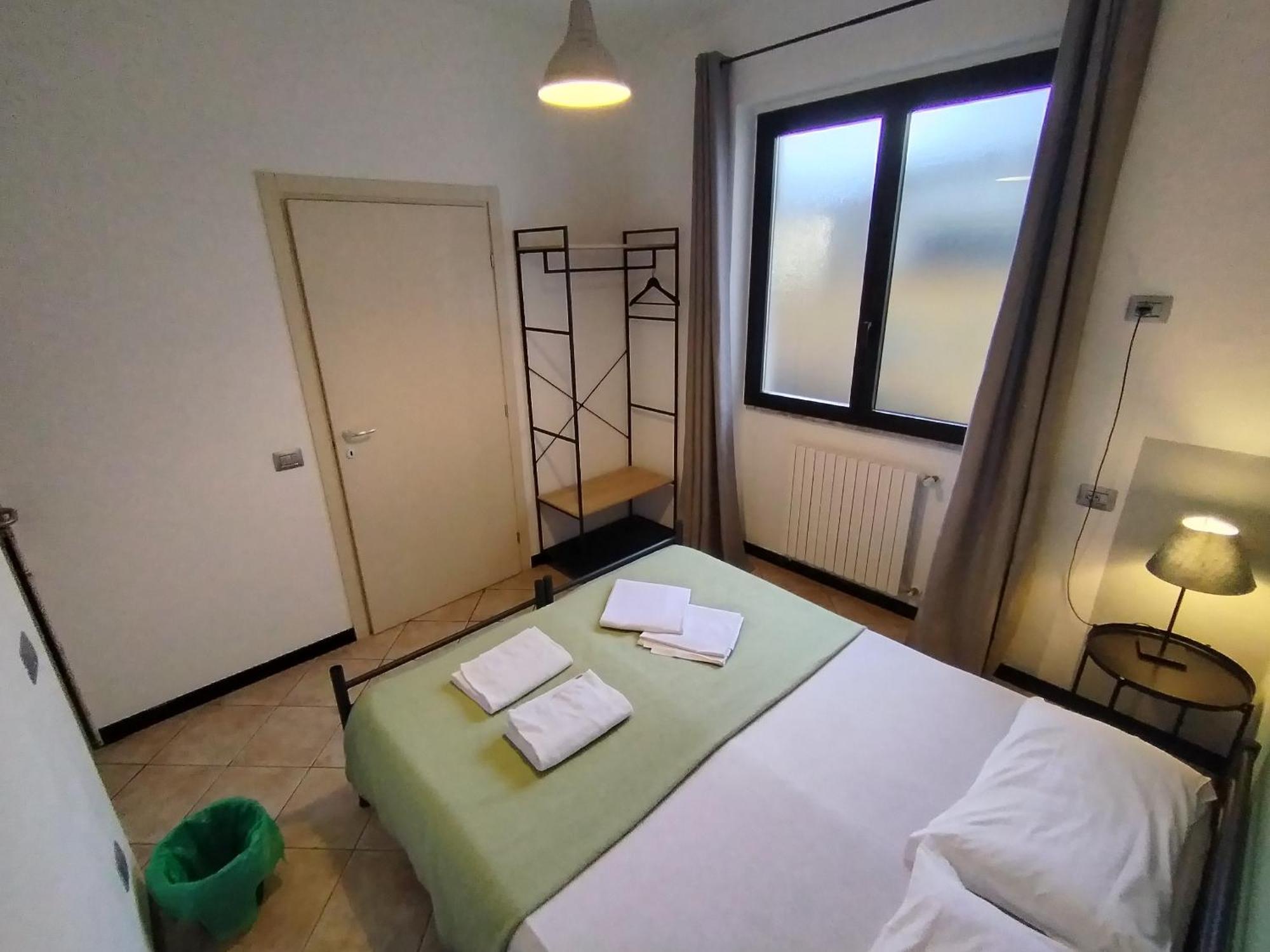 Hostel Lake Como Beach Hostel