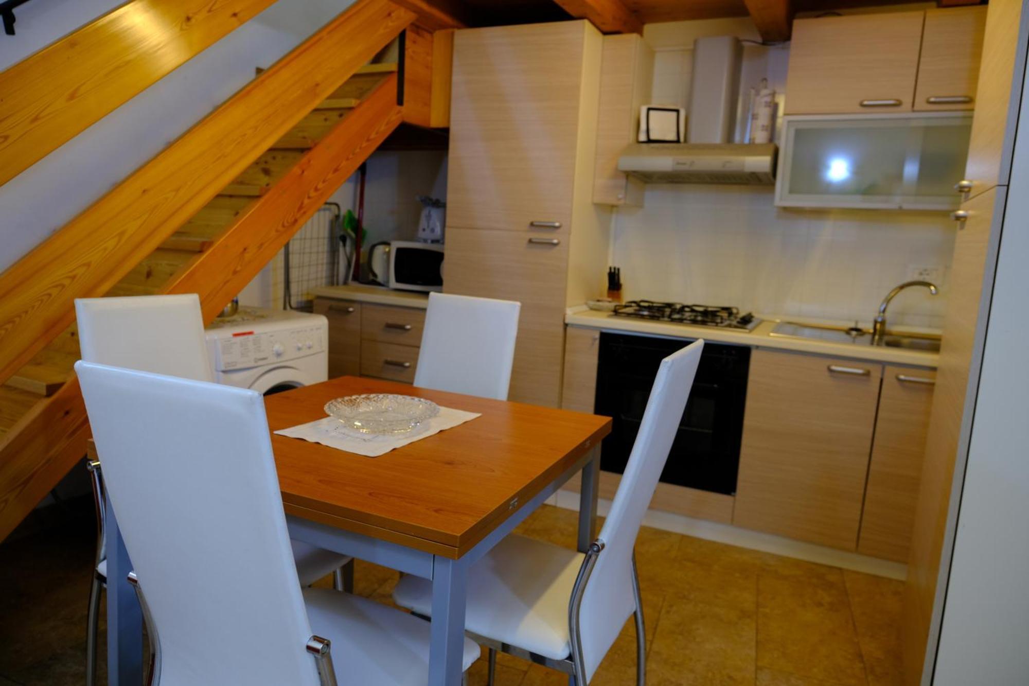 La Casa Dei Sarti Cozy Center Apartment Varenna