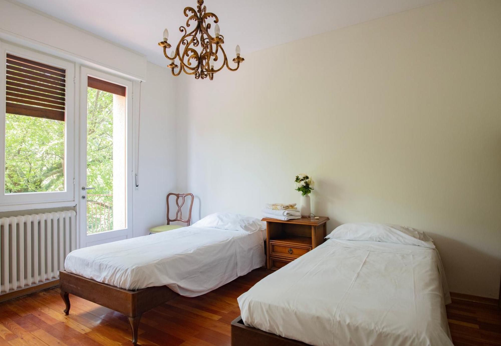 Serene Garden Getaway Apartment Cadenabbia