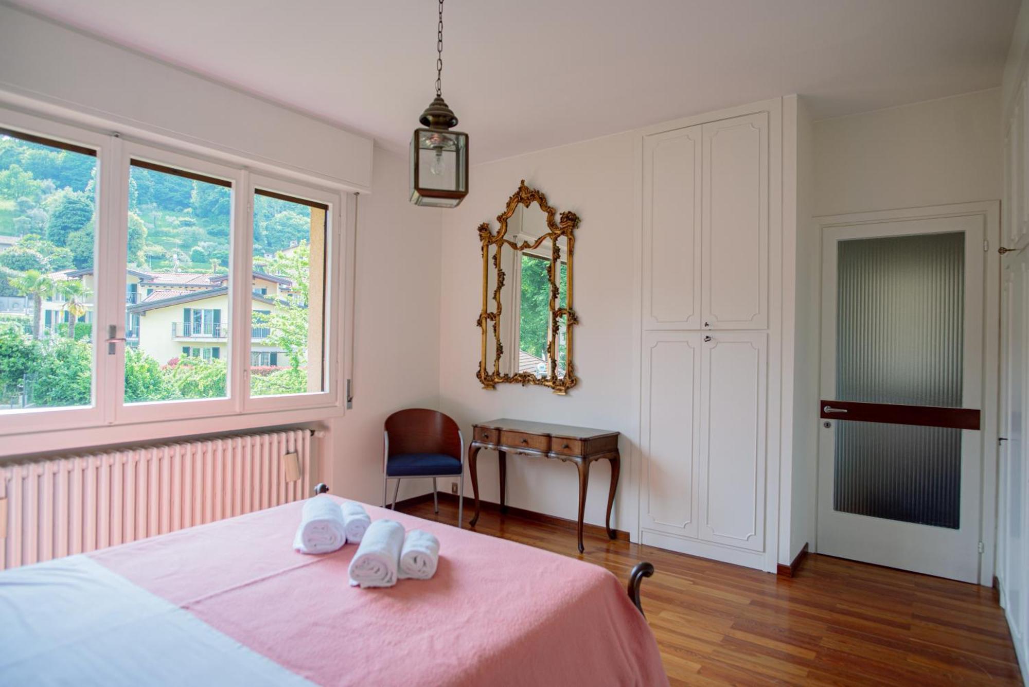 Serene Garden Getaway Apartment Cadenabbia