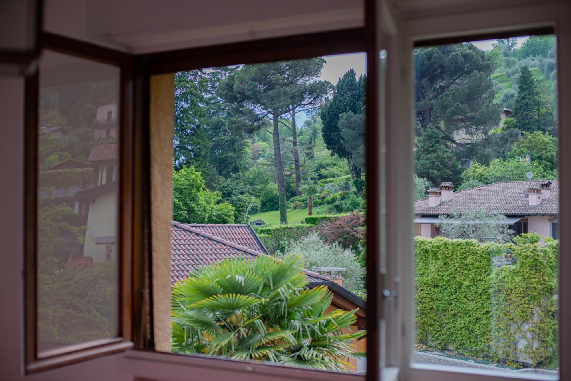 Serene Garden Getaway Cadenabbia