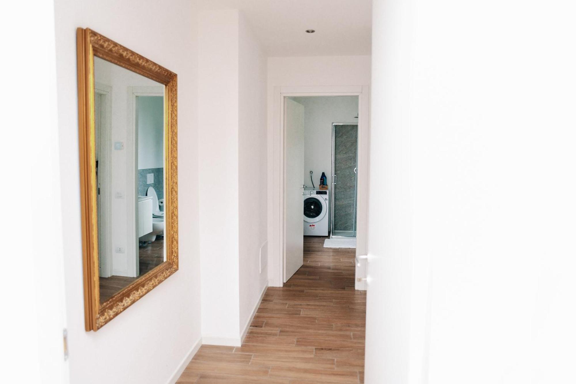 Lora Diamond ,free Parking, Self Check In,3 * Como