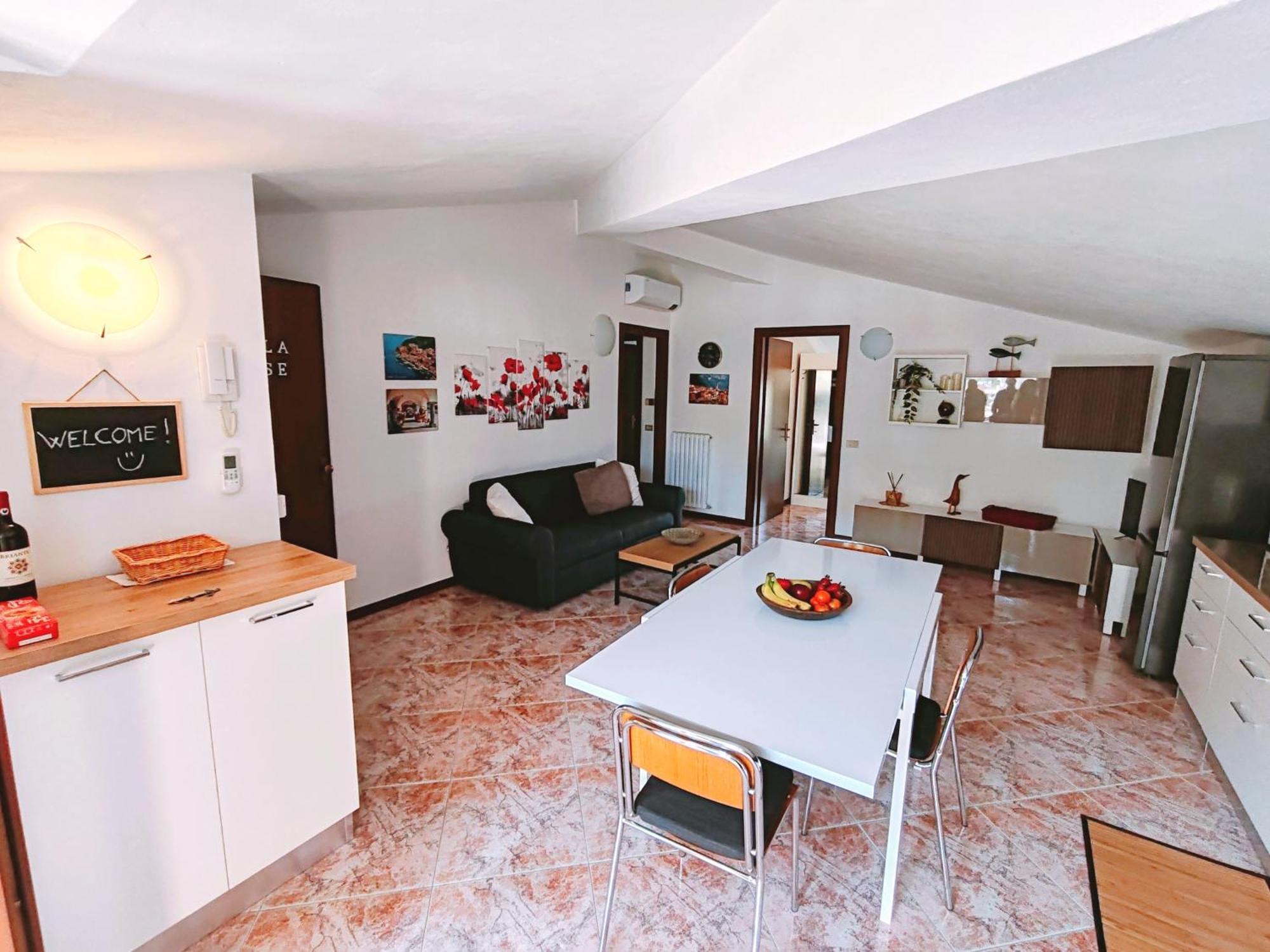 Apartment Silla House - A Due Passi Dal Malgrate