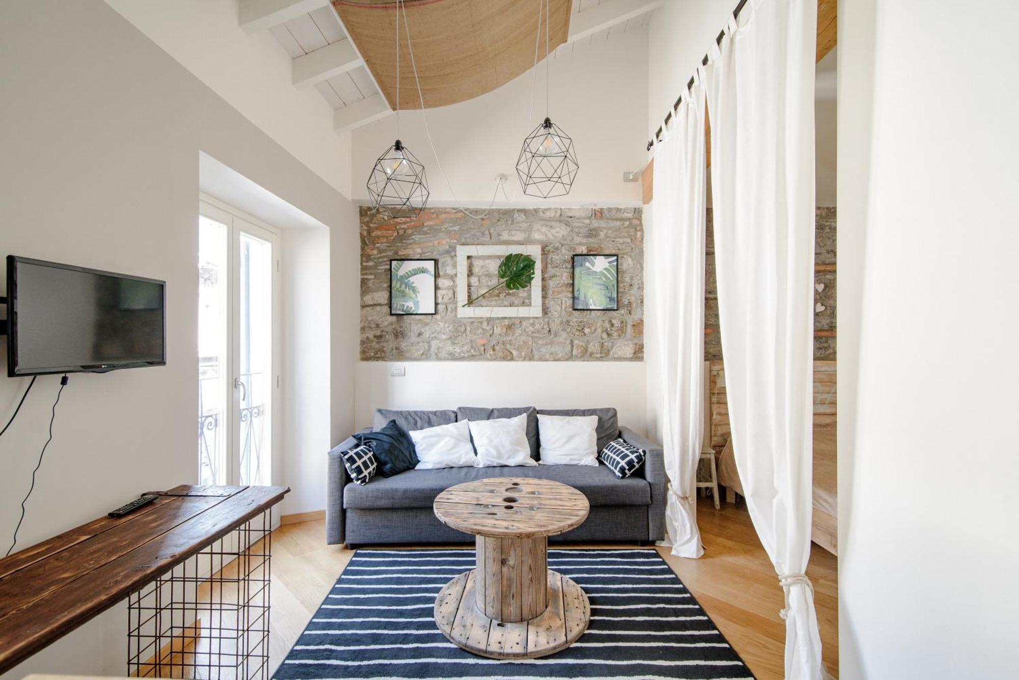 Gem Of The - Luxury Old Town Apartment *