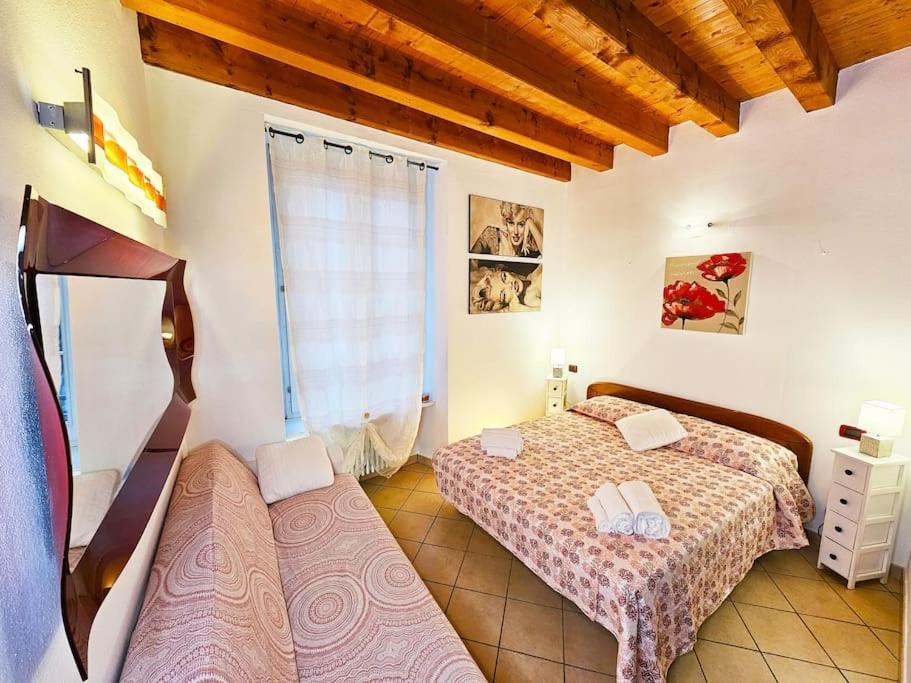 Suprema House, Jacuzzi, Lake 50mt Apartment *