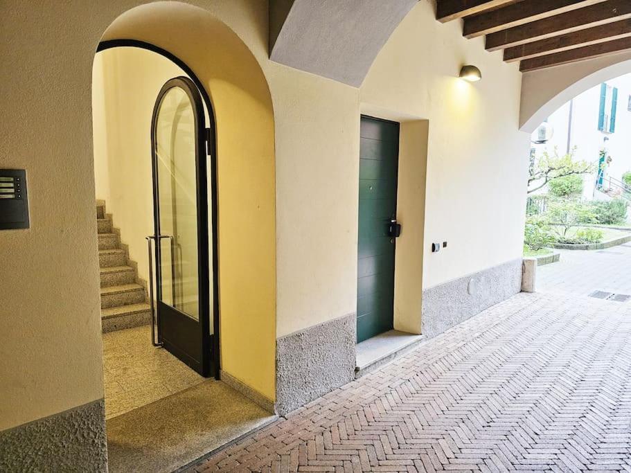 Suprema House, Jacuzzi, Lake 50mt Apartment *