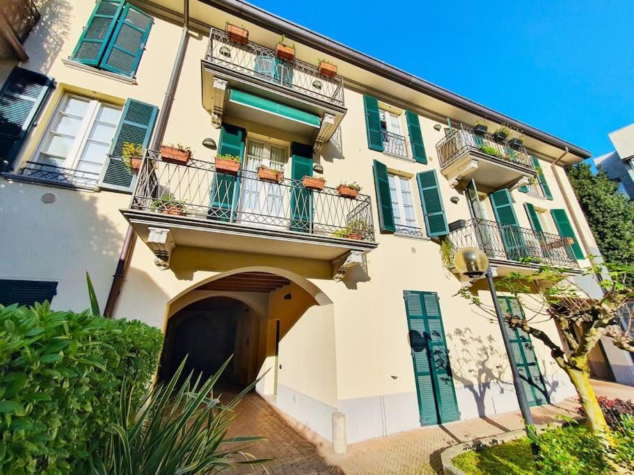 Apartment Suprema House, Jacuzzi, Lake 50mt