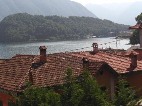 Azzano Holidays 2* Mezzegra