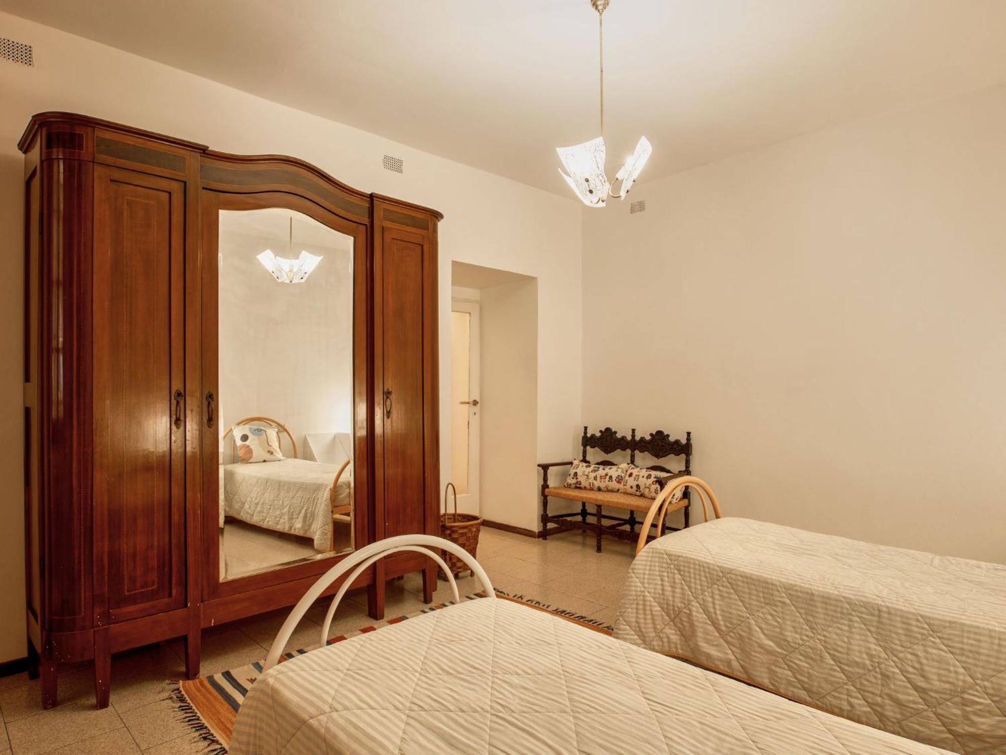 Clotilde By Interhome Camnago Volta