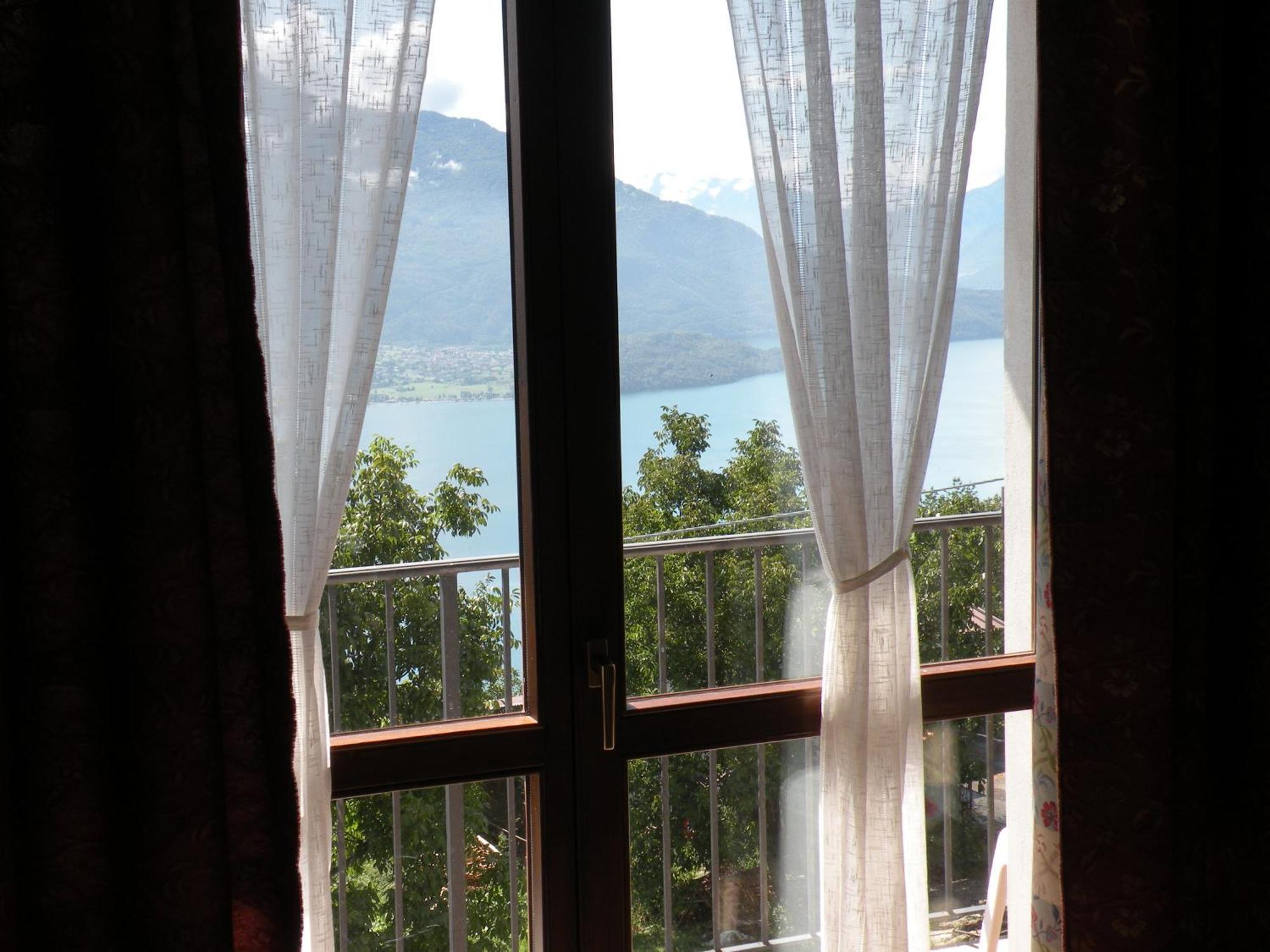 Tamola Hotel 2*