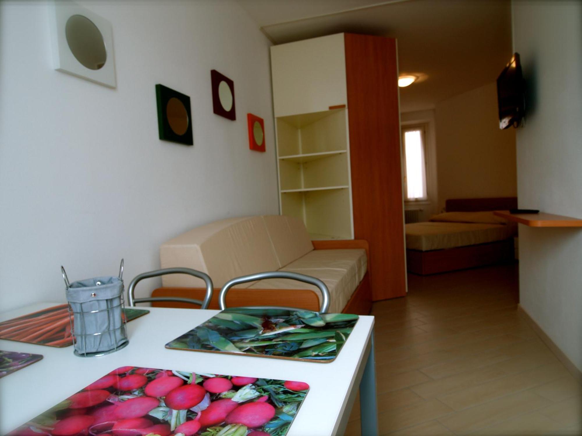 Posta 3* Argegno