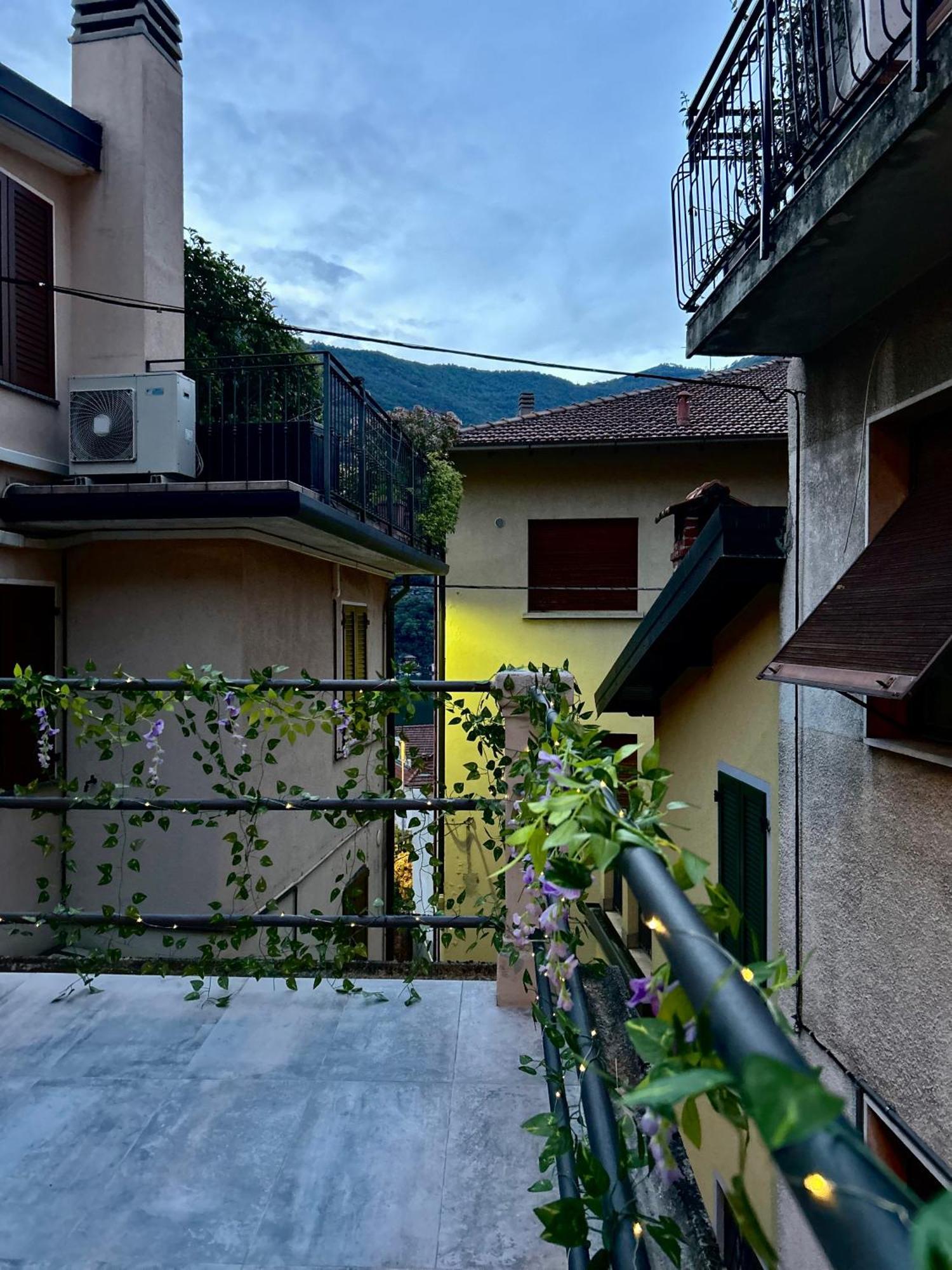 Timco With Big Terrace, Partial View And Air-conditioner Torno