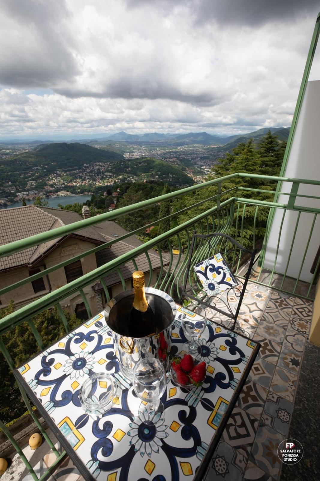 Vista Hotel 3*
