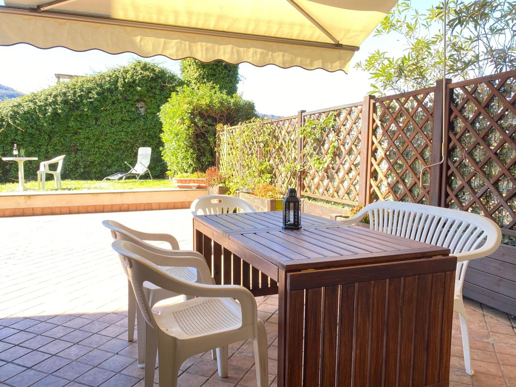 Sunsetview - Swimming Pool And Garden Apartment *