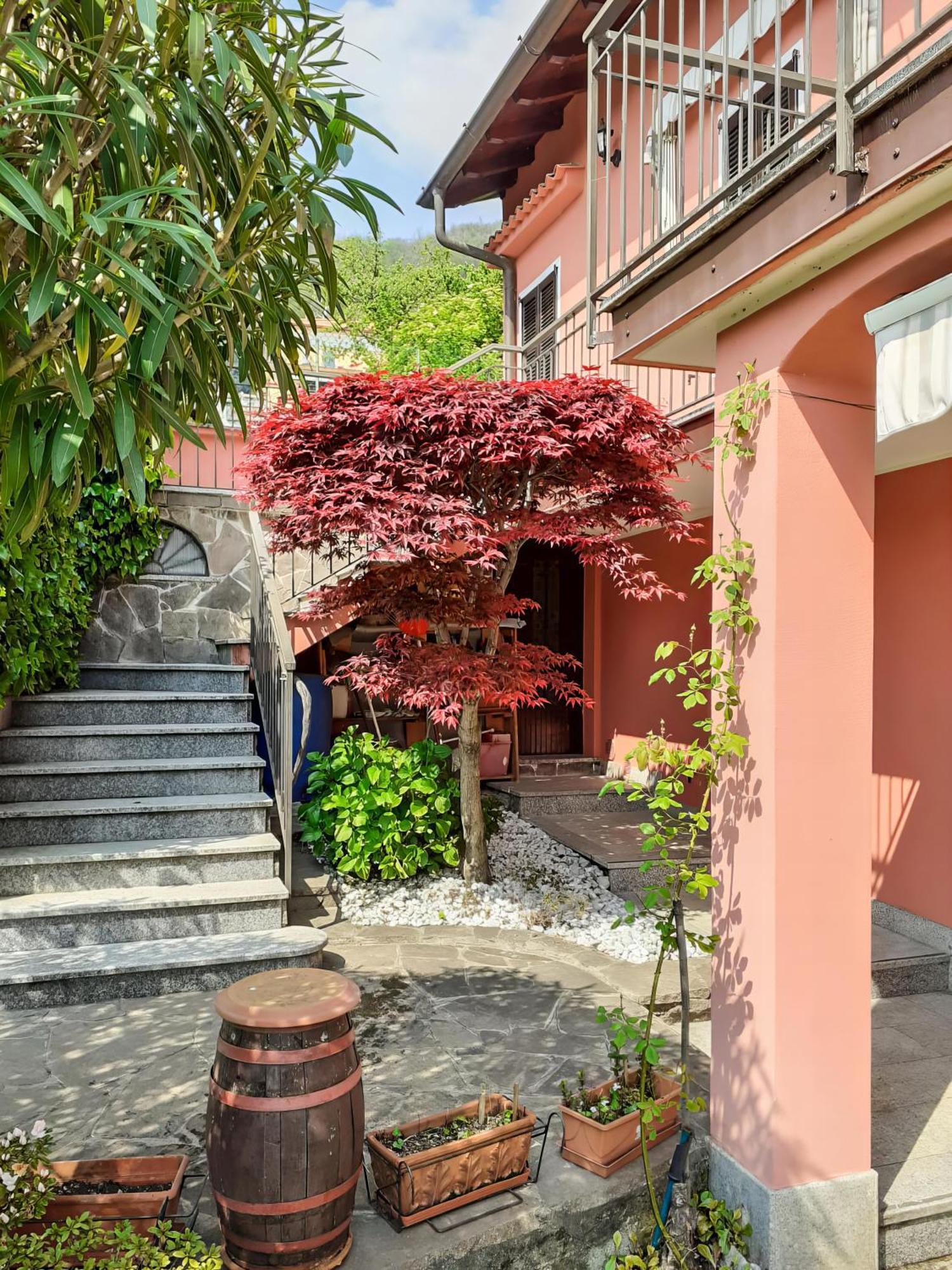 Nonni Villa *