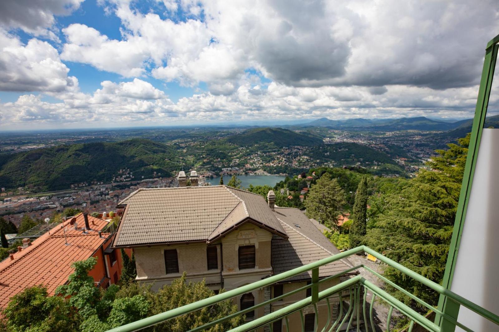 Vista 3* Brunate