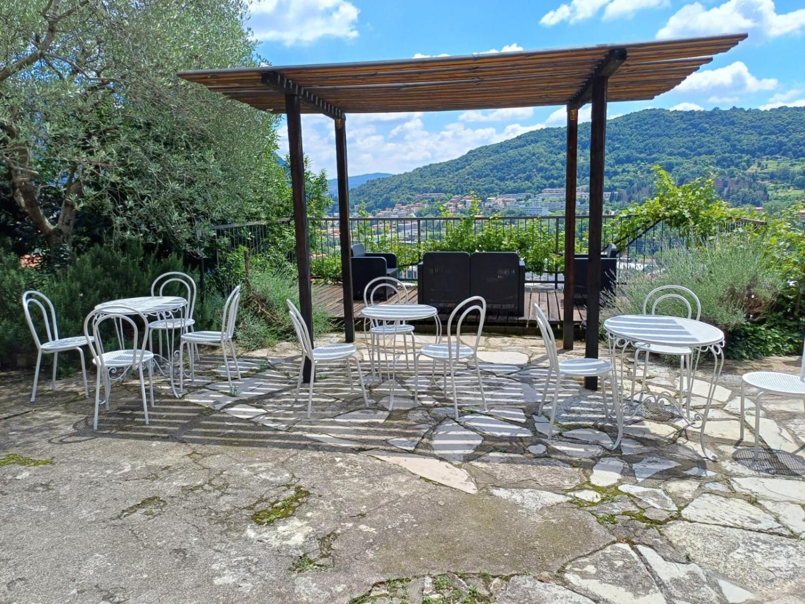 Cozzena Maslianico