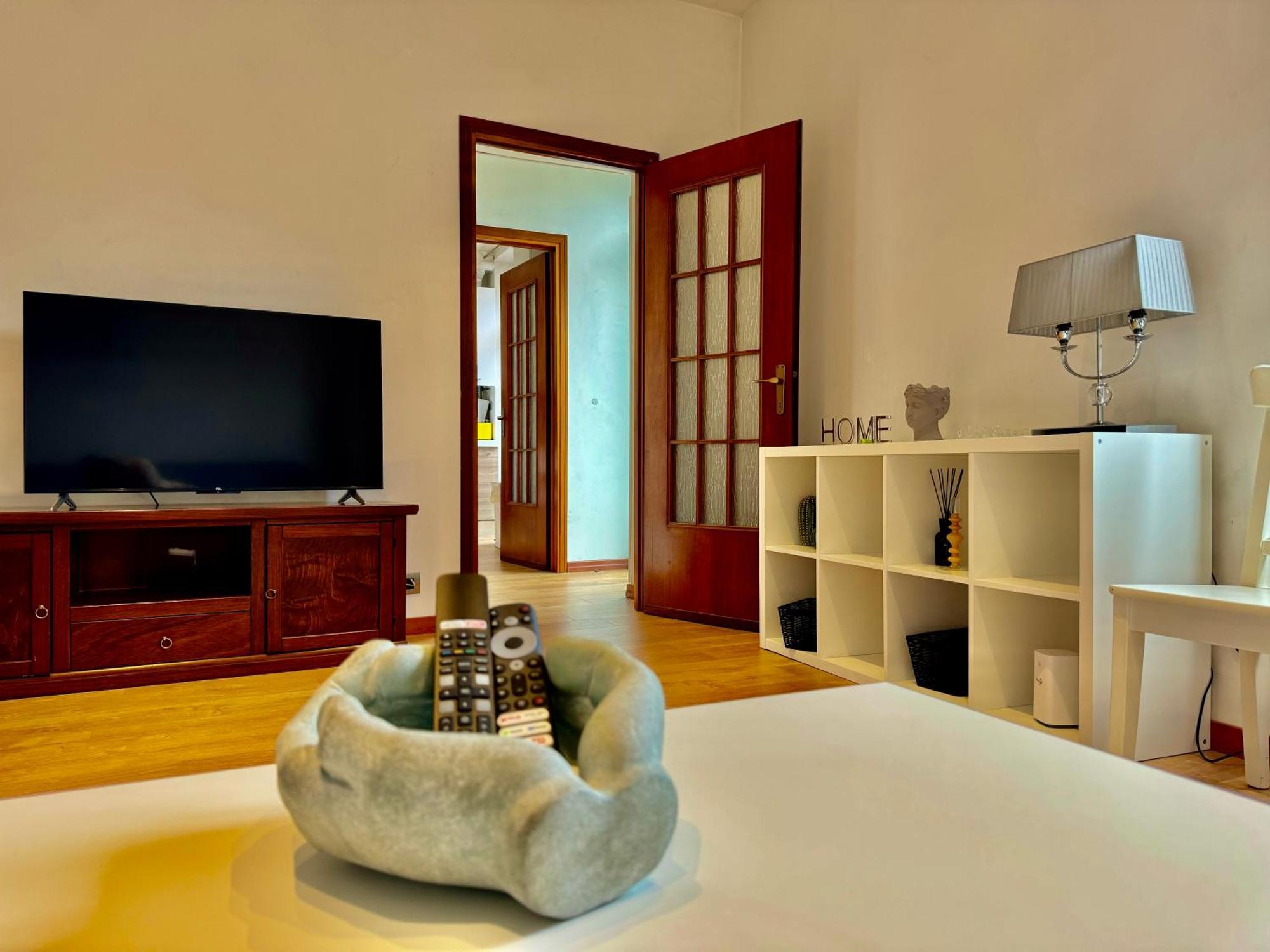 Apartment 2bd Near The Station Como